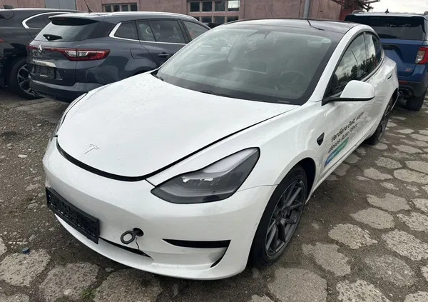 tesla model 3 Tesla Model 3 cena 67700 przebieg: 35000, rok produkcji 2021 z Nysa